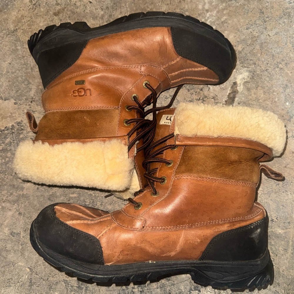 UGG Men's Tan and Black Leather Boots